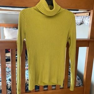 Mustard yellow ‘Arlene turtleneck’ sweater